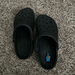 Black crocs